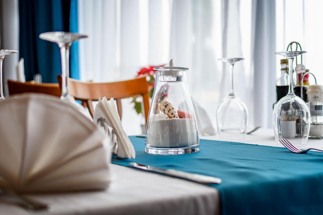 Hotel Andy Km 36 Bucureşti Ngoại thất bức ảnh