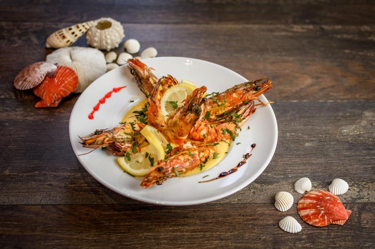 Hotel Andy Km 36 Bucureşti Ngoại thất bức ảnh
